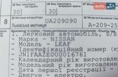 Хетчбек Nissan Leaf 2013 в 