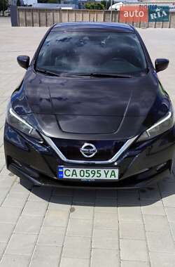 Хетчбек Nissan Leaf 2018 в Черкасах