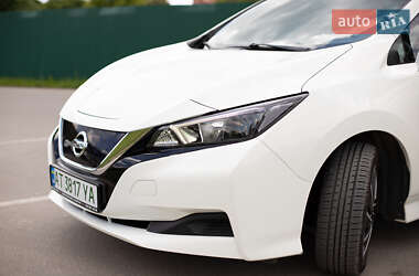 Хэтчбек Nissan Leaf 2021 в 