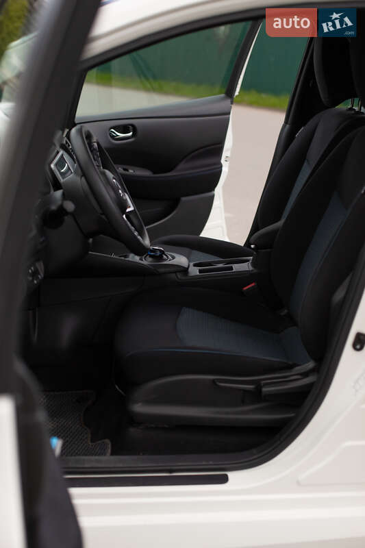 Хетчбек Nissan Leaf 2021 в Івано-Франківську