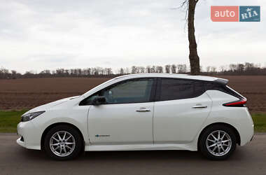 Хэтчбек Nissan Leaf 2018 в 