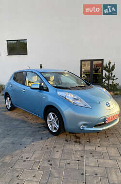 Хэтчбек Nissan Leaf 2015 в Луцке
