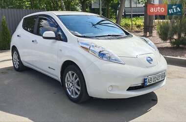 Хэтчбек Nissan Leaf 2015 в Немирове