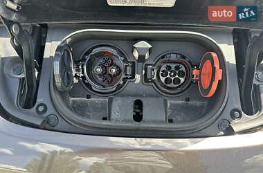 Хэтчбек Nissan Leaf 2019 в 