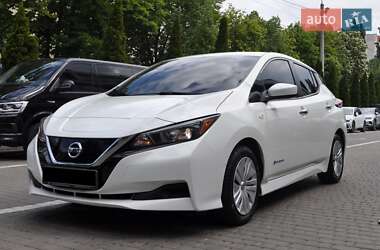 Хетчбек Nissan Leaf 2018 в 