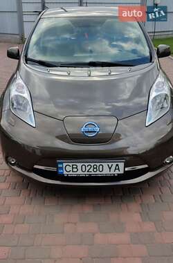 Хэтчбек Nissan Leaf 2016 в Прилуках