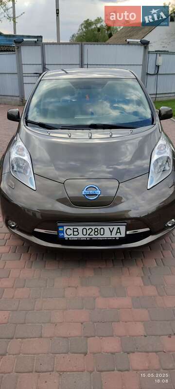 Хетчбек Nissan Leaf 2016 в Прилуках