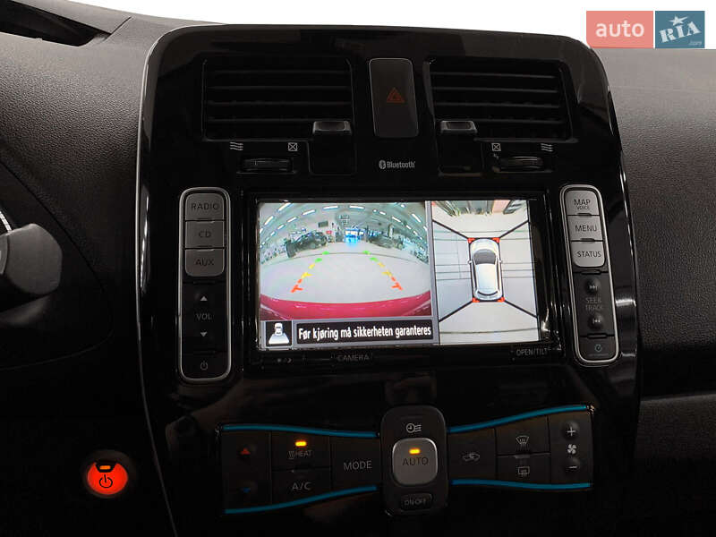 Хэтчбек Nissan Leaf 2015 в Киеве