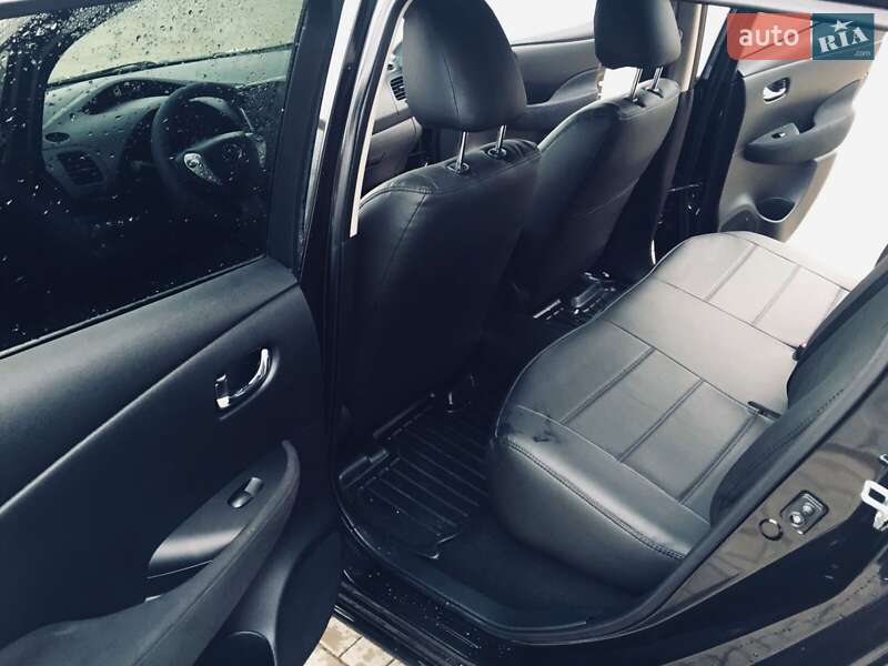 Хетчбек Nissan Leaf 2017 в Дніпрі