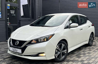 Хэтчбек Nissan Leaf 2020 в Черновцах