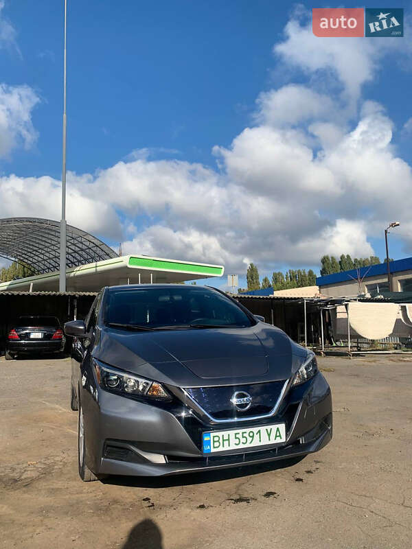 Хэтчбек Nissan Leaf 2019 в Одессе