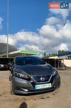 Хетчбек Nissan Leaf 2019 в 