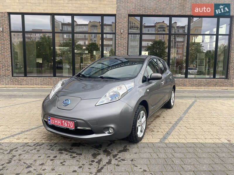 Хэтчбек Nissan Leaf 2013 в Ивано-Франковске