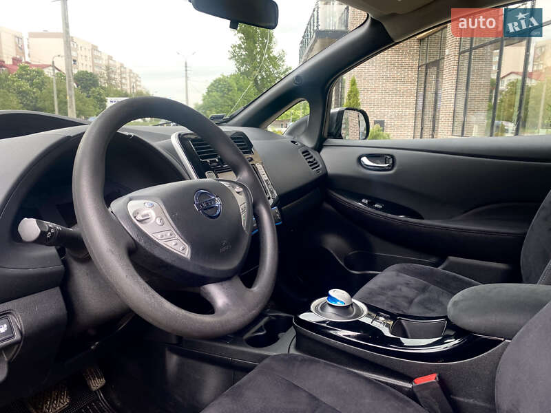 Хэтчбек Nissan Leaf 2013 в Ивано-Франковске