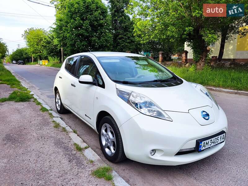 Хетчбек Nissan Leaf 2011 в Бердичеві