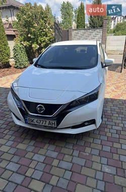 Хэтчбек Nissan Leaf 2019 в Ровно