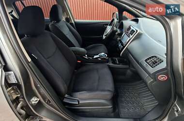 Хэтчбек Nissan Leaf 2015 в 
