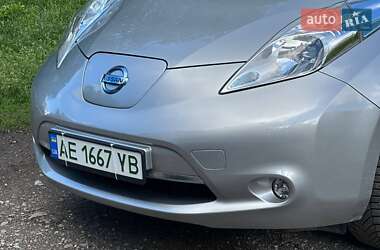 Хэтчбек Nissan Leaf 2014 в 