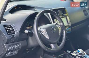 Хэтчбек Nissan Leaf 2014 в 
