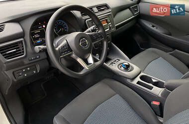 Хэтчбек Nissan Leaf 2021 в 