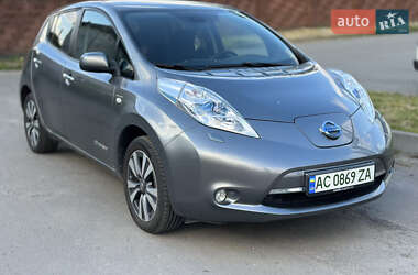 Хэтчбек Nissan Leaf 2014 в 