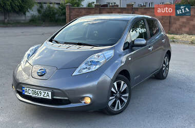 Хэтчбек Nissan Leaf 2014 в 