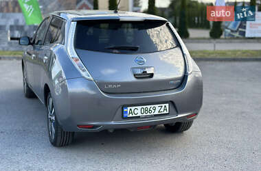 Хэтчбек Nissan Leaf 2014 в 