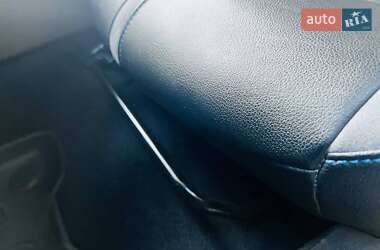 Хетчбек Nissan Leaf 2021 в 