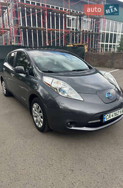 Хэтчбек Nissan Leaf 2013 в Золотоноше