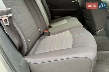 Хэтчбек Nissan Leaf 2020 в 