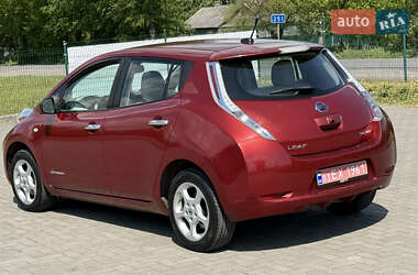 Хетчбек Nissan Leaf 2011 в 