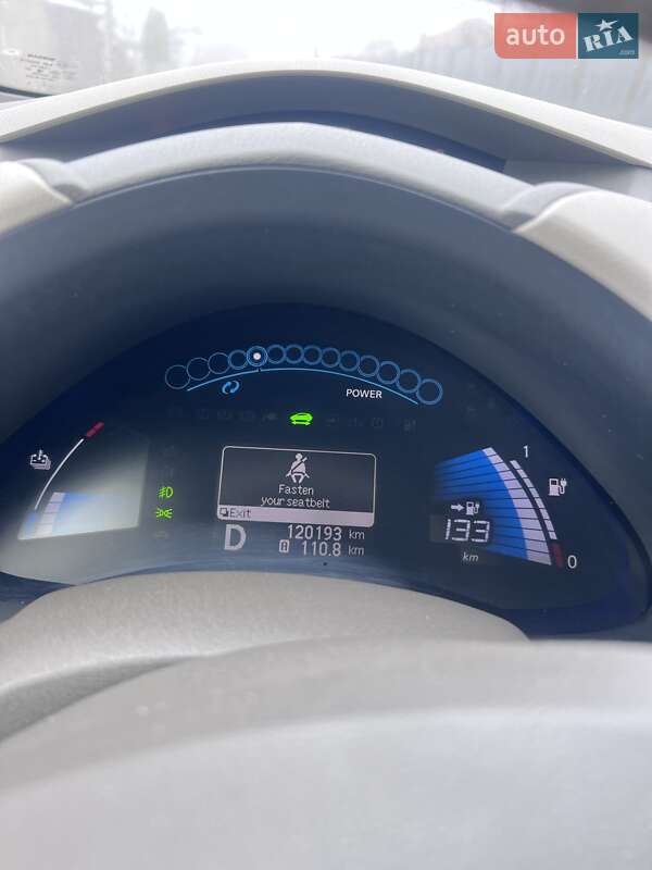 Хэтчбек Nissan Leaf 2012 в Ивано-Франковске