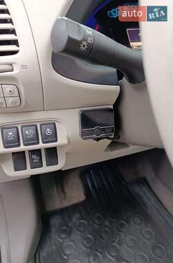 Хэтчбек Nissan Leaf 2012 в 