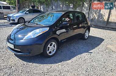 Хэтчбек Nissan Leaf 2014 в 