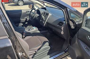 Хэтчбек Nissan Leaf 2014 в 