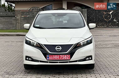 Хетчбек Nissan Leaf 2020 в 