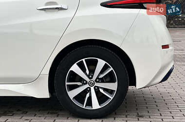 Хетчбек Nissan Leaf 2020 в 