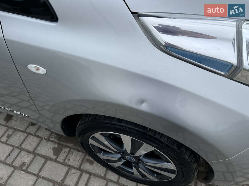 Хэтчбек Nissan Leaf 2013 в Каменец-Подольском