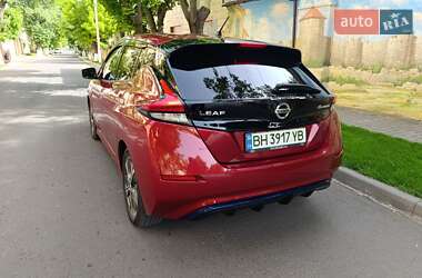 Хетчбек Nissan Leaf 2018 в 