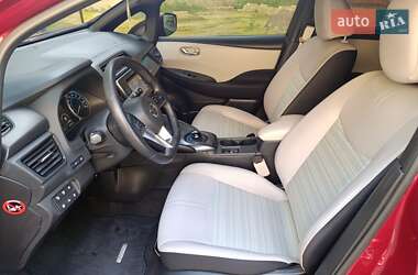 Хетчбек Nissan Leaf 2018 в 