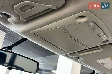 Хетчбек Nissan Leaf 2013 в 