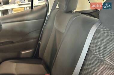 Хетчбек Nissan Leaf 2013 в 