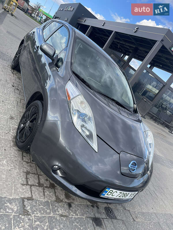 Хэтчбек Nissan Leaf 2016 в Львове фото 8 Хэтчбек Nissan Leaf 2016 в Львове
