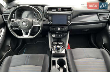 Хетчбек Nissan Leaf 2020 в 