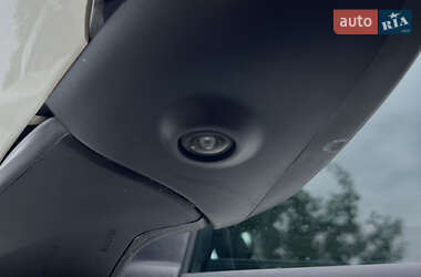 Хетчбек Nissan Leaf 2020 в 