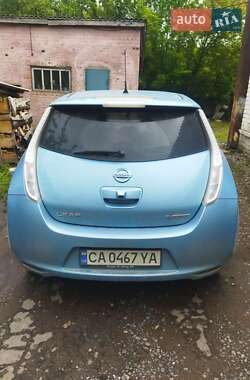 Хэтчбек Nissan Leaf 2016 в 