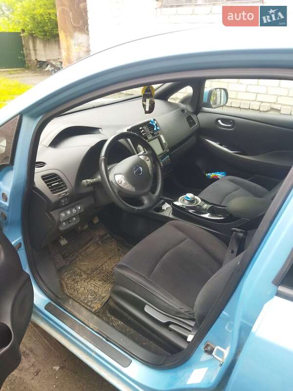 Хетчбек Nissan Leaf 2016 в Маньківці