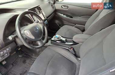 Хетчбек Nissan Leaf 2013 в 