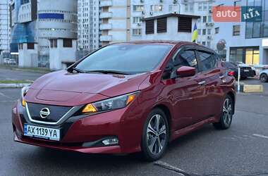 Хэтчбек Nissan Leaf 2020 в Киеве