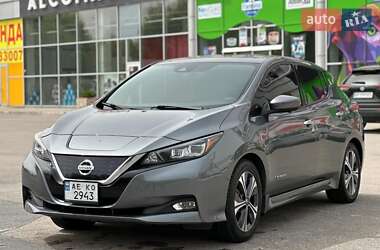 Хэтчбек Nissan Leaf 2017 в Львове